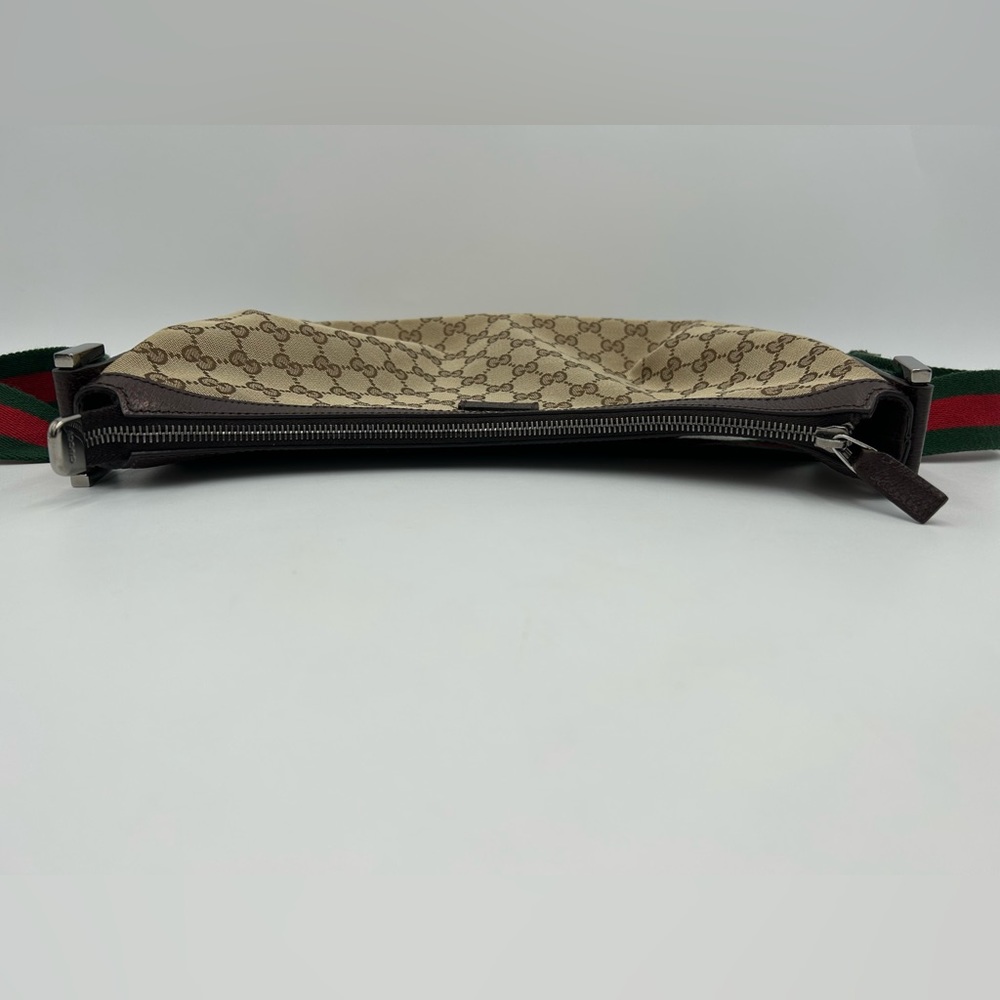 (SOLD) Gucci Brown Monogram Canvas Hobo Messenger Cross-Body Bag - Picture 10 of 16
